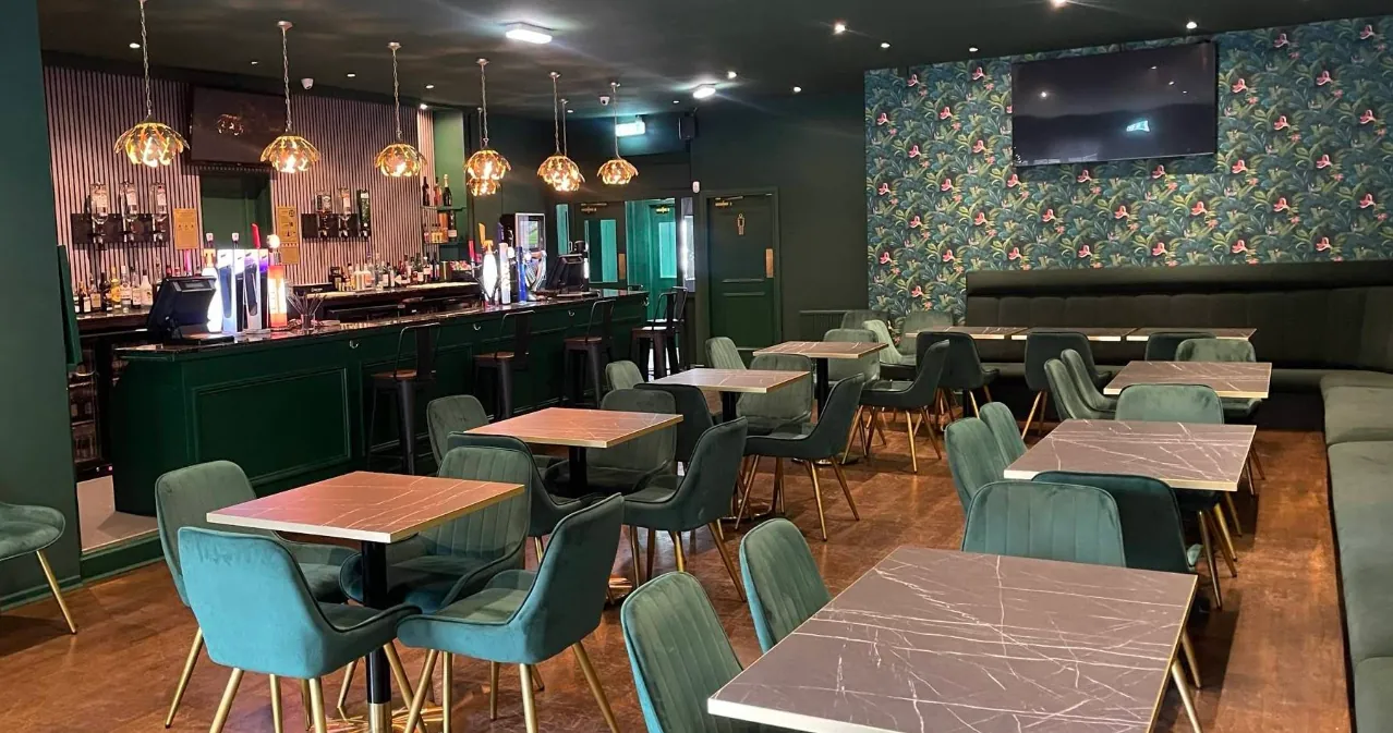 Oliver's interior